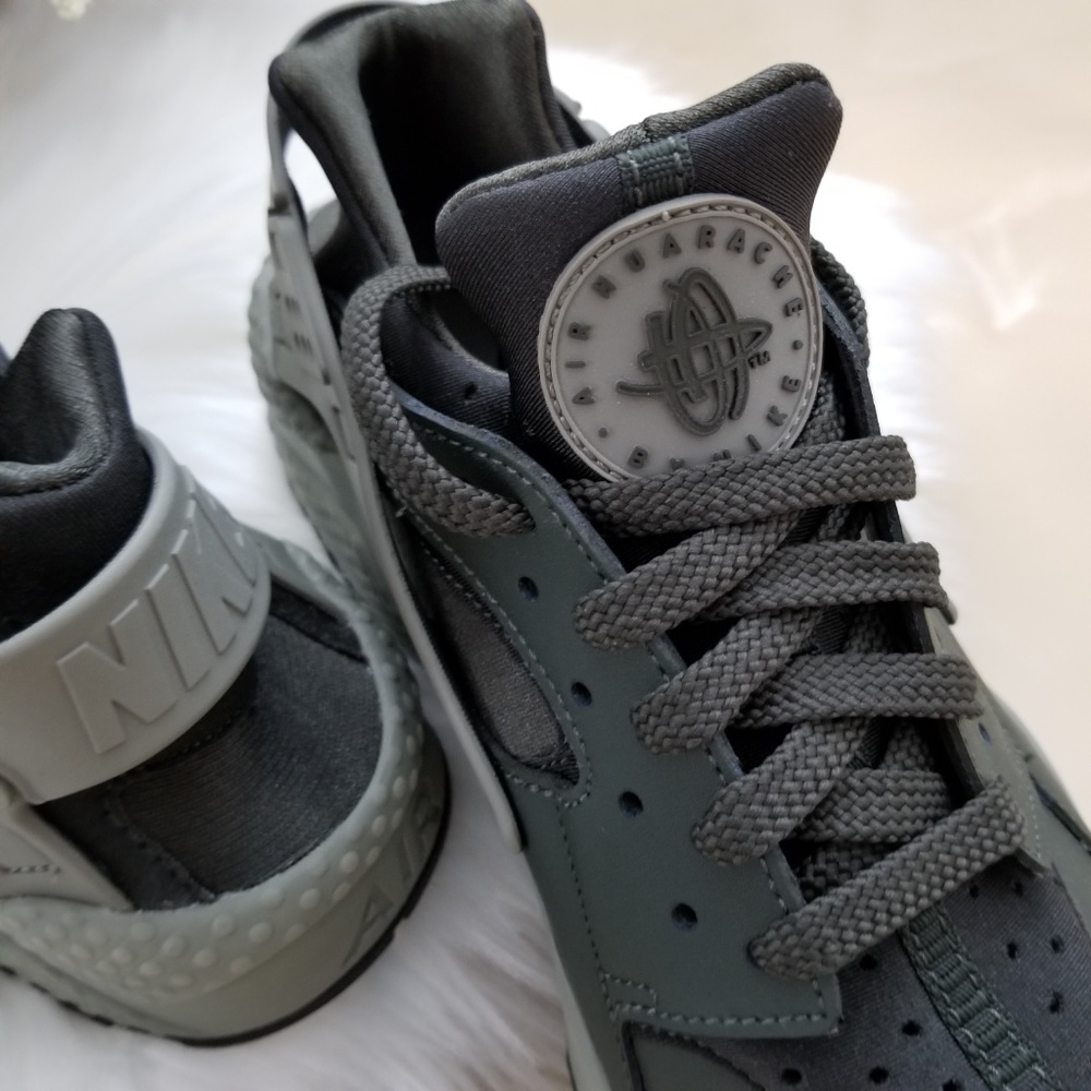 Nike Air Huarache Sequoia/Dark Stucco Men's Shoes - Picture 3 of 8